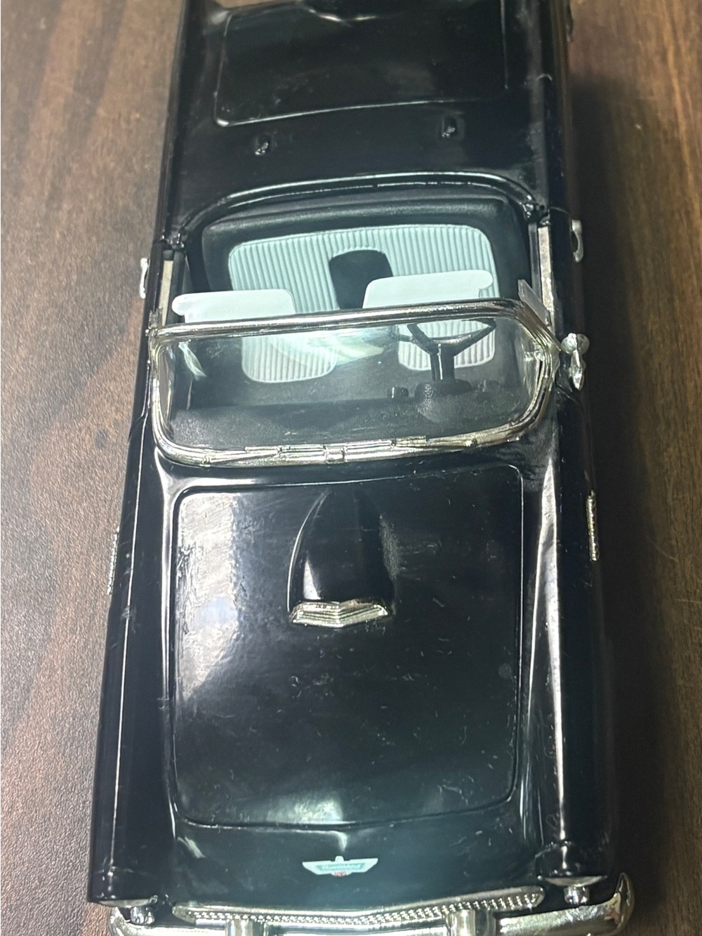 Revell 1:18 scale Diecast 1956 thunderbird